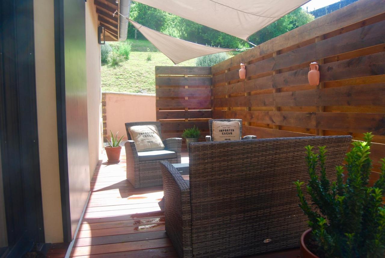 Au Son De L Angelus Bed & Breakfast Moncrabeau Екстериор снимка
